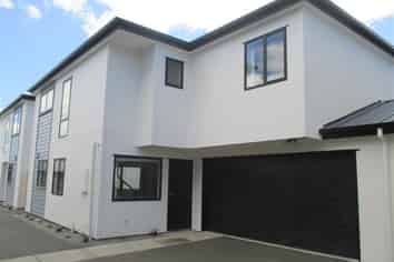 2/87 Mandeville Street, Riccarton