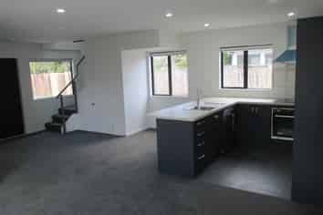 2/87 Mandeville Street, Riccarton