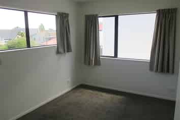 2/87 Mandeville Street, Riccarton