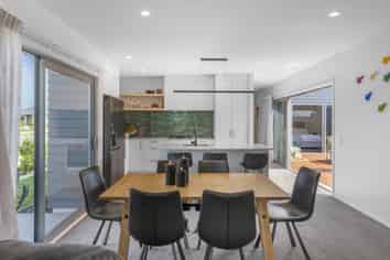 12 Repo Street, Wharewaka