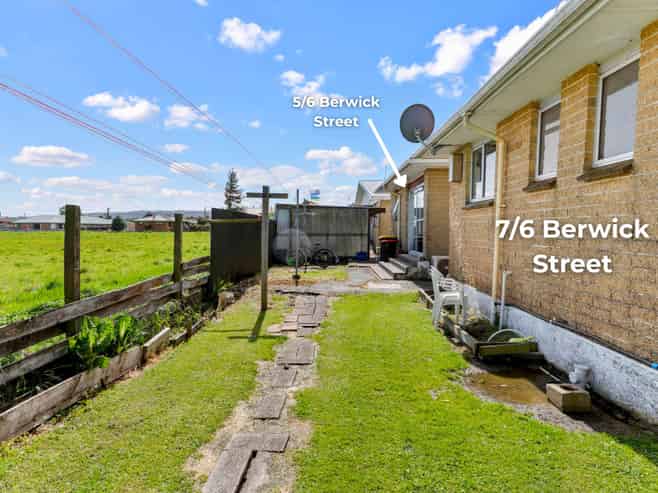 5, 6, 7, 8/6 Berwick Street, MOSGIEL