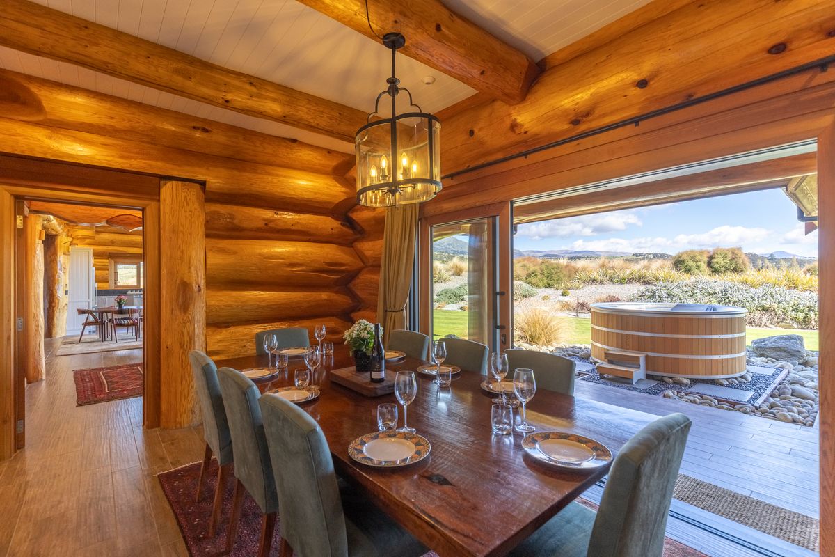 Luxury Master Built Cedar Estate in Central Otago - Vedere 4