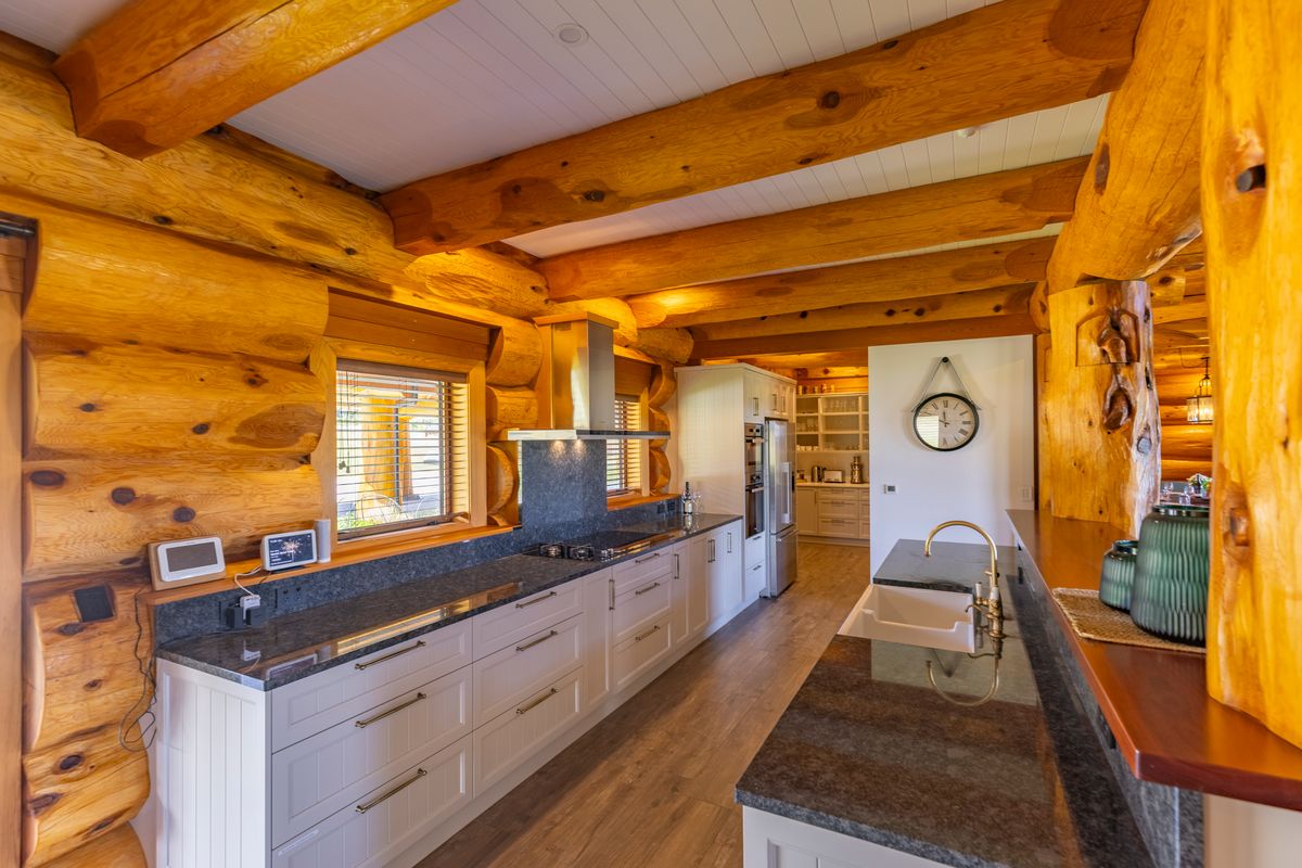Luxury Master Built Cedar Estate in Central Otago - Vedere 5