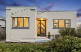 90 Farnham Street, Mornington