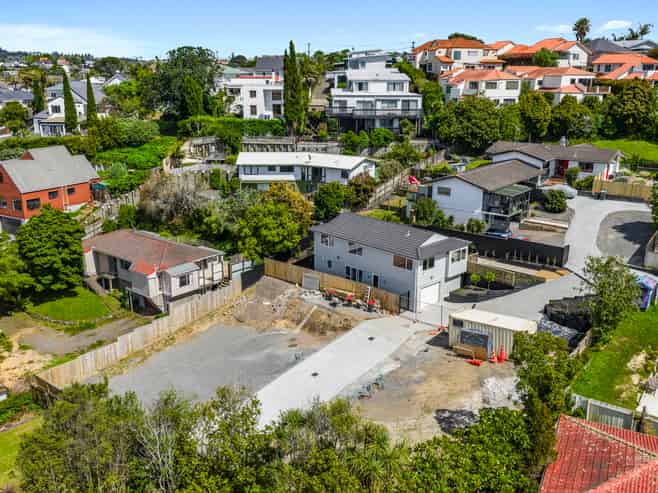 8A Winhall Rise, Remuera
