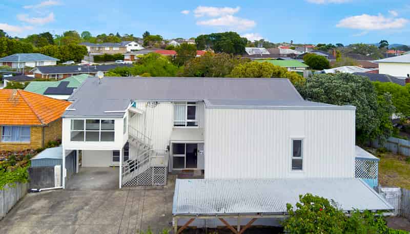 9 Geneva Place, Blockhouse Bay