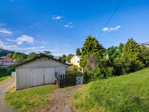 53 Broadway, Picton