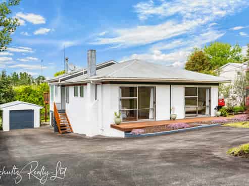 15 Bickerstaffe Road, Maungaturoto