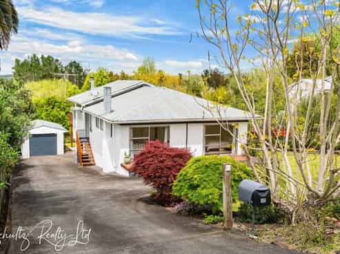 15 Bickerstaffe Road, Maungaturoto