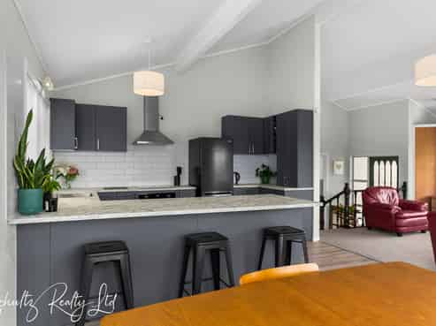 15 Bickerstaffe Road, Maungaturoto