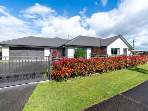 1 Whitford Place, Rototuna North