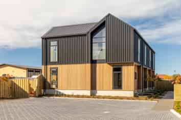 4/64 Ryan Street, Phillipstown