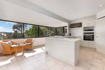 156 Chelsea View Drive, Chatswood