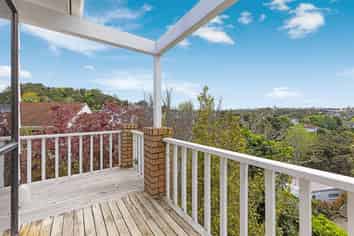 156 Chelsea View Drive, Chatswood