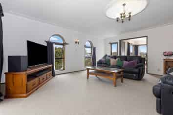 156 Chelsea View Drive, Chatswood