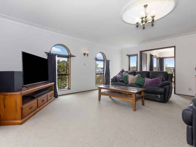 156 Chelsea View Drive, Chatswood
