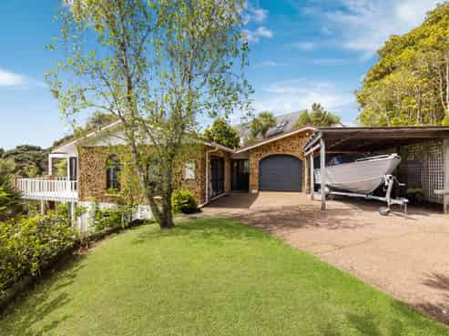 156 Chelsea View Drive, Chatswood