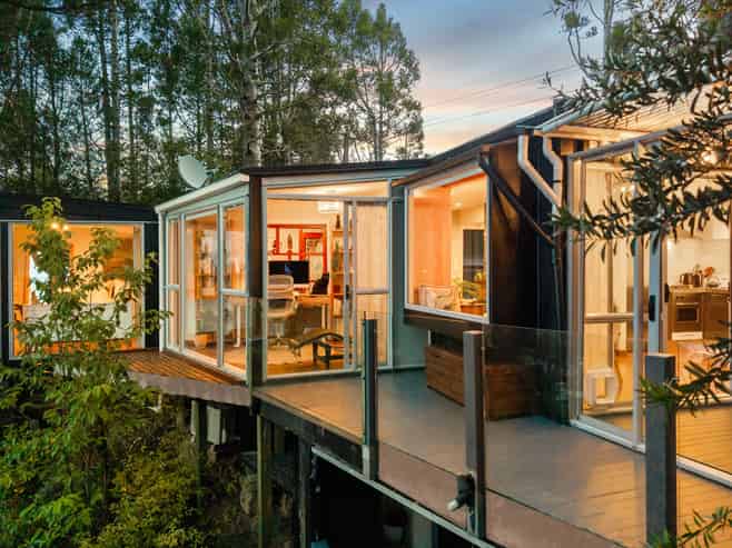 11 Wood Bay Road, Titirangi