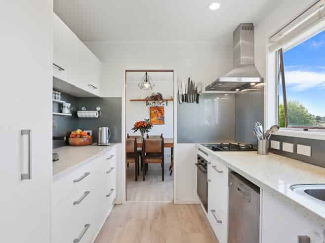 20 Aquarius Avenue, Glen Eden