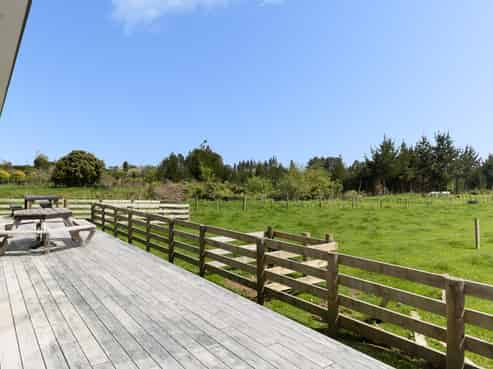 2 Sarona Park Drive, Omanawa