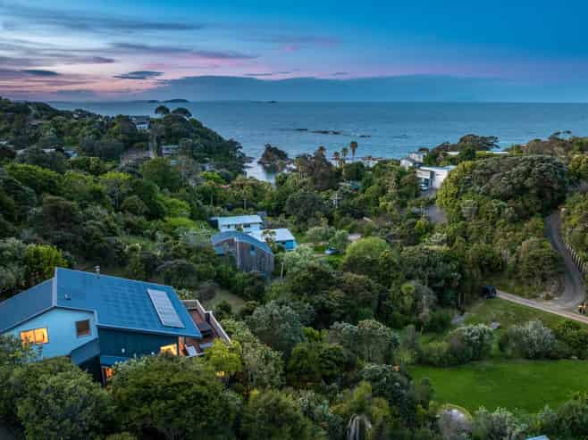11 Empire Avenue, Oneroa