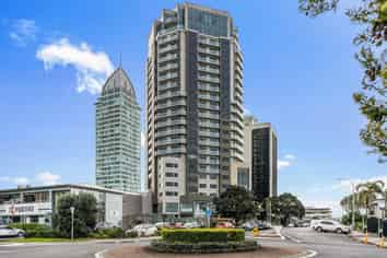 303/9-17 Byron Avenue, Takapuna