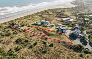3 and 5 Beachview Grove, Peka Peka