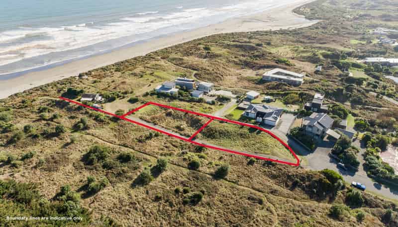 3 and 5 Beachview Grove, Peka Peka