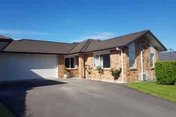 14 Hartford Terrace, Huntington
