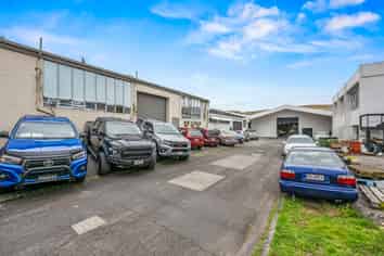 Expansive Investment Opportunity - Dual Tenancies 