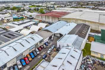 Expansive Investment Opportunity - Dual Tenancies 