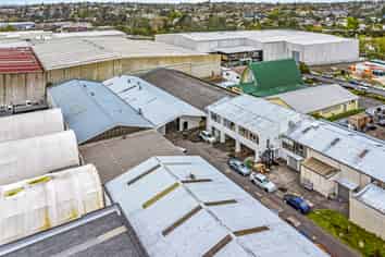 Expansive Investment Opportunity - Dual Tenancies 