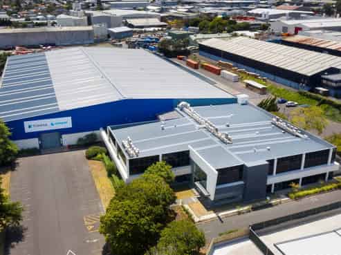  CBRE | Premium Facility with Flexible Solutions