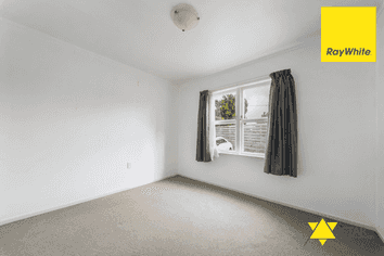 60 Cobham Crescent, Kelston