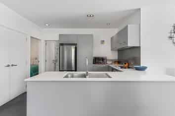 B107/525 East Coast Road, Browns Bay