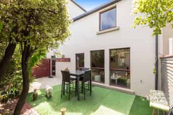 8/16 Derby Street, Saint Albans