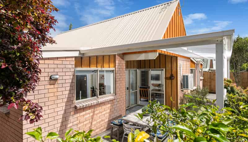 5/34 Waipuia Place, Greenhithe