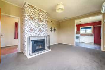 11 Essex Street, Marchwiel