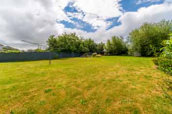 11 Essex Street, Marchwiel