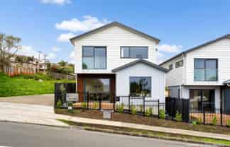872 & 874 Beach Road, Waiake