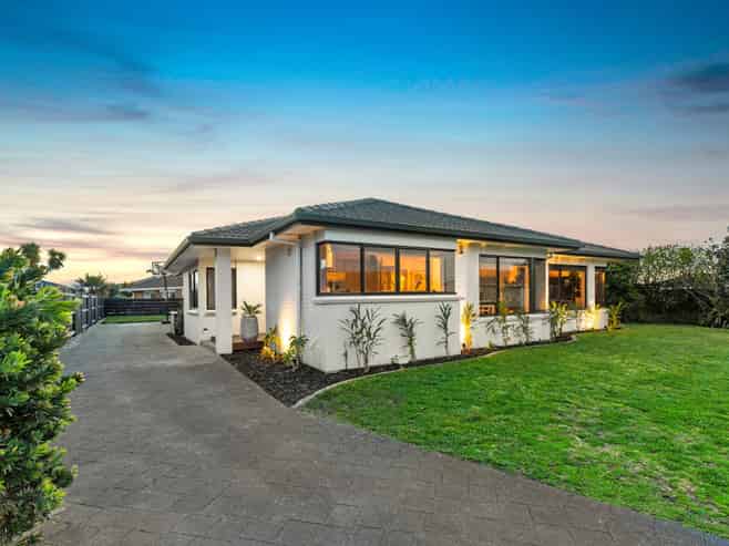 16 Luculia Drive, Mount Maunganui