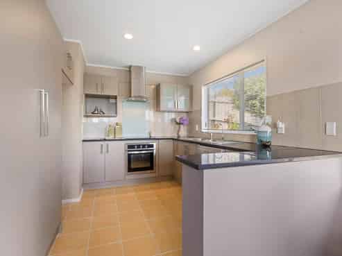 2/25 Kopara Place, Manurewa