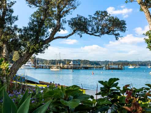 49 The Strand, Russell