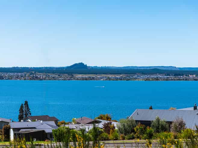 22 Wakeman Road, Acacia Bay