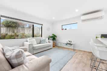 71 Redvers Drive, Belmont