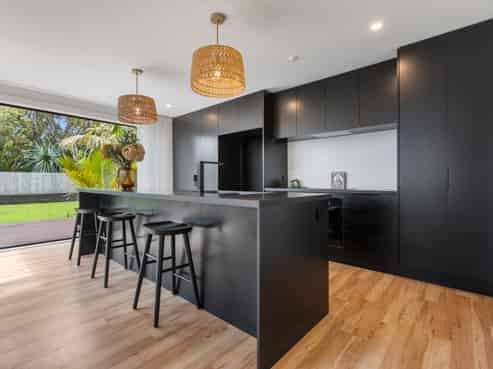 145 Seaview Road, Westown