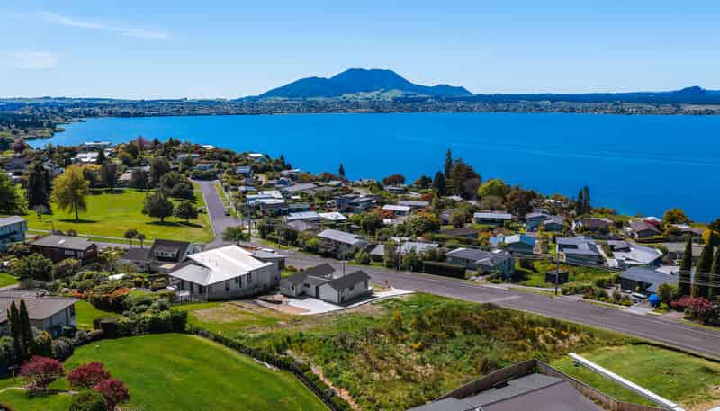 24 Wakeman Road, Acacia Bay