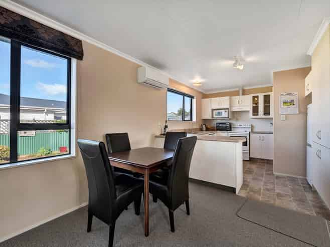 38b Orlando Street, Stratford