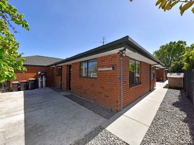 4 Harlech Mews, Avonhead
