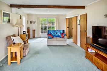 17 Annan Grove, Papakowhai